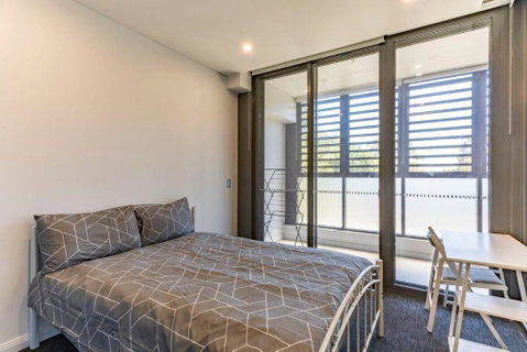 Modern 2B With Loft Bed Parking Central Mascot - Accommodation in Surfers Paradise 2