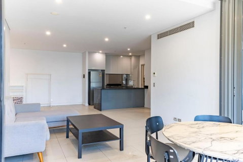 Modern 2B With Loft Bed Parking Central Mascot - Accommodation in Surfers Paradise 3