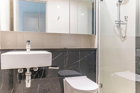 Modern 2B With Loft Bed Parking Central Mascot - Accommodation in Surfers Paradise 1