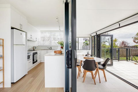 Mona Vale Surf To Tee - Accommodation in Surfers Paradise 0