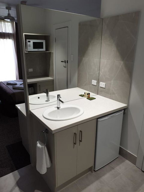Naracoorte Hotel Motel - Accommodation in Surfers Paradise 1