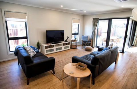 NAUTILUS - Accommodation in Surfers Paradise 1