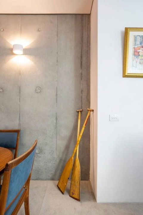 New York Warehouse Style In A Modern Passive House - Accommodation in Surfers Paradise 3