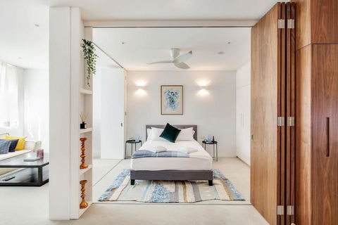 New York Warehouse Style In A Modern Passive House - Accommodation in Surfers Paradise 0