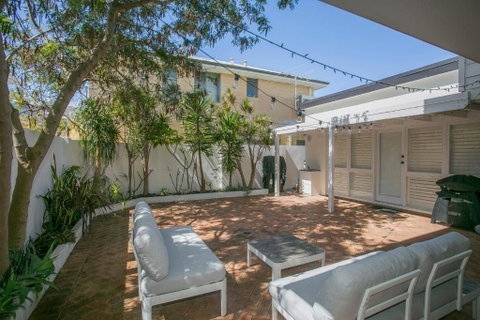 NOR214 - Northstead Coastal Charm - Accommodation in Surfers Paradise 0