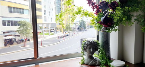 NYC Loft Brisbane, Free Parking! - Accommodation in Surfers Paradise 1