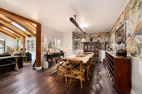 Oasis By Beach Stays - Accommodation in Surfers Paradise 3