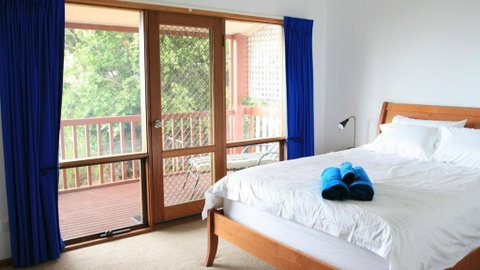 Ocean Blue KI. Absolute Ocean Front, Free WiFi - Accommodation in Surfers Paradise 1