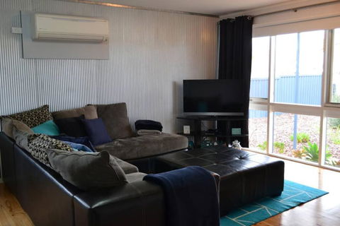 Ocean Breeze - Accommodation in Surfers Paradise 1