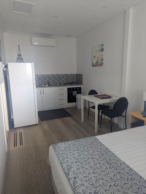 Ocean Drive Motel - Accommodation in Surfers Paradise 2