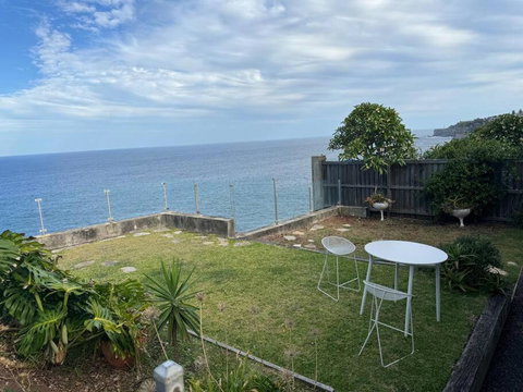 Oceanfront Dreamscape In Vaucluse Sydney! - Accommodation in Surfers Paradise 2