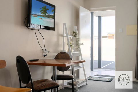 Oceanfront Oasis - Accommodation in Surfers Paradise 2