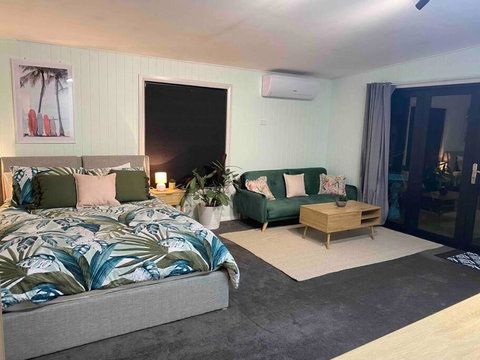 On Track Getaway - Accommodation in Surfers Paradise 0