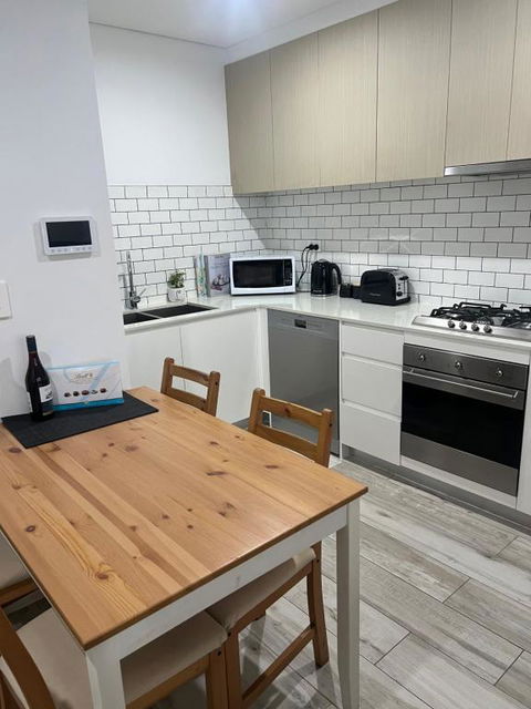 One Bedroom Oasis In Strathfield - Accommodation in Surfers Paradise 3