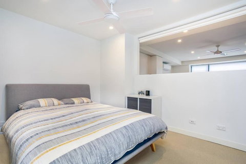 One Bedroom Self Catering Eden - Accommodation in Surfers Paradise 2