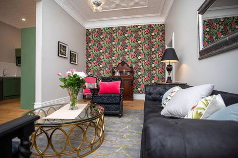 Oxbridge- Period Home In Central Goulburn - Accommodation in Surfers Paradise 3