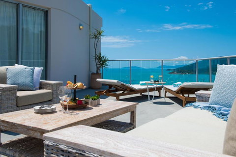 Pacific Blue Whitsunday - 2 Bedroom - Accommodation in Surfers Paradise 3