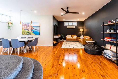 On The Corso - Sun-soaked Serenity With Lake Access - Accommodation in Surfers Paradise 3