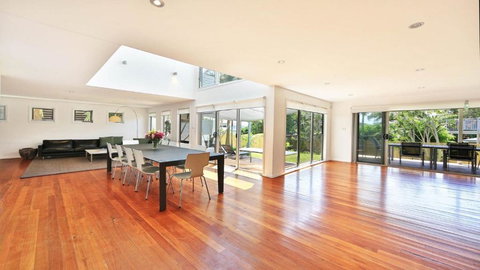 Palm Oasis - Accommodation in Surfers Paradise 0