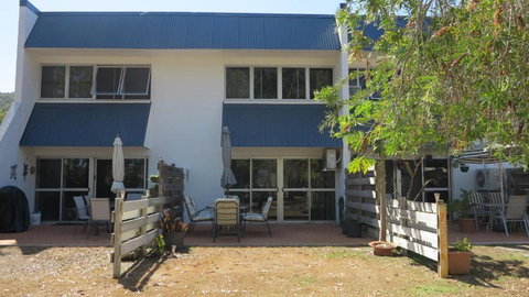 Paradise Apartments 2 - Accommodation in Surfers Paradise 1