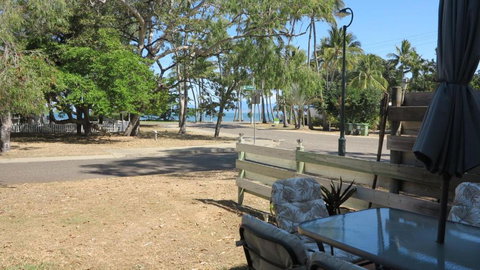 Paradise Apartments 2 - Accommodation in Surfers Paradise 2