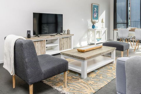 Paradise In Popular Pier Complex Apt - Kingston - Accommodation in Surfers Paradise 0