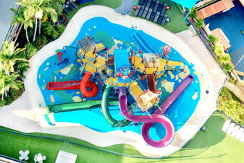 Paradise Resort Gold Coast with Accommodation in Surfers Paradise