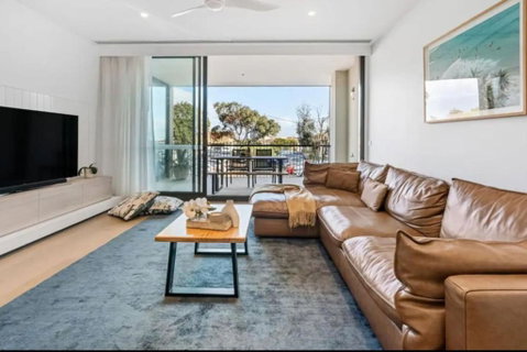 Parkvue 11 What A Spot - Accommodation in Surfers Paradise 1