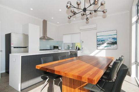 Peaceful Ridge Resort - Accommodation in Surfers Paradise 1