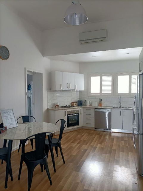Peel Cottage - Accommodation in Surfers Paradise 3