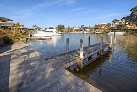 Pelican Brief - Accommodation in Surfers Paradise 2