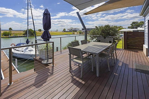 Pelican Landing - Accommodation in Surfers Paradise 2