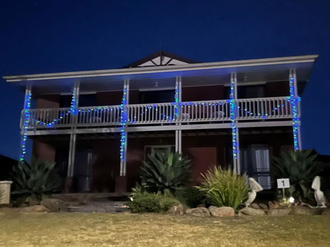Pelican Retreat - Corporate / Tradie / Family - Accommodation in Surfers Paradise 0