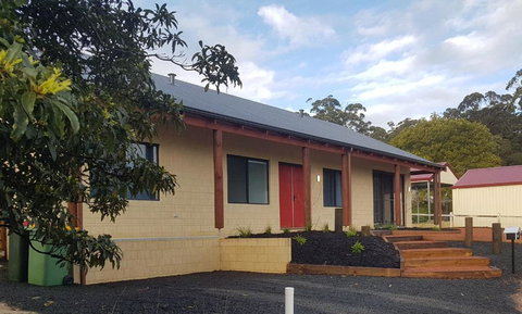 Pemberton Japanese Garden Studio - Accommodation in Surfers Paradise 0