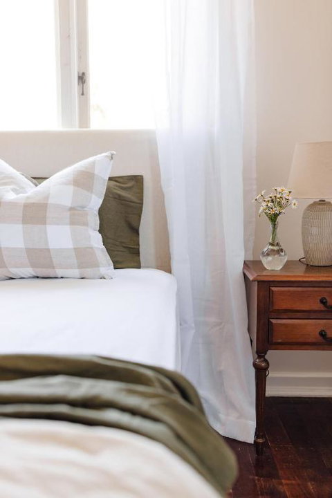 Pet Friendly Family Home In Bluff Point - Accommodation in Surfers Paradise 2