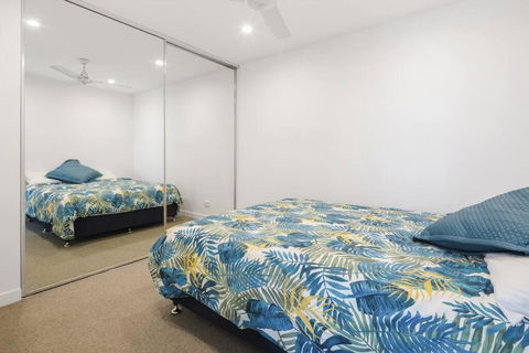 Perfect Haven In Spring Hill 2B1B And Parking - Accommodation in Surfers Paradise 3