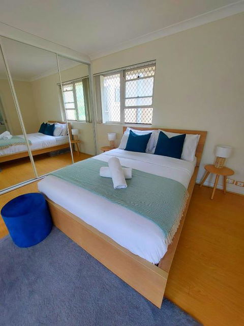 Perfect Room For Students Or Tourists - Accommodation in Surfers Paradise 2