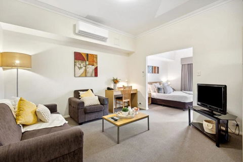 Perth Premium 1 Bedroom - Accommodation in Surfers Paradise 1