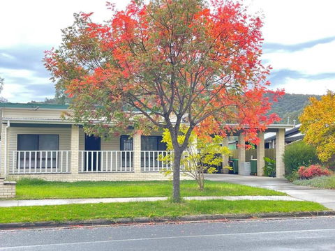 Pet Friendly Home In Albury - Accommodation in Surfers Paradise 3