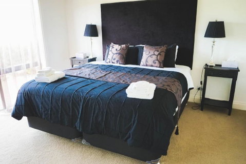Petit Verdot Cottage - A Vineyard Retreat In Barossa Valley - Accommodation in Surfers Paradise 3