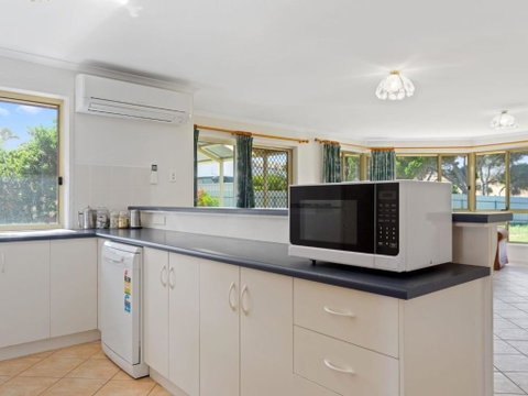 Pets At The Beach 8 Marto Court - Accommodation in Surfers Paradise 3