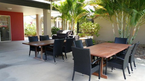 Port Denison Motor Inn - Accommodation in Surfers Paradise 1