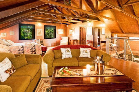 Possum Lodge At Cloudhill Estate - Accommodation in Surfers Paradise 0