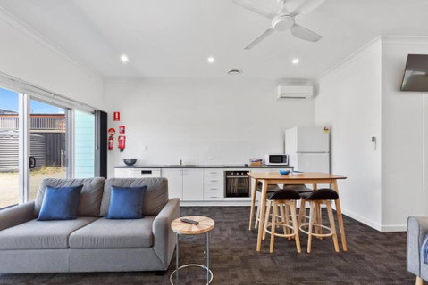Port Lincoln Shark Apartment 4 - Accommodation in Surfers Paradise 1