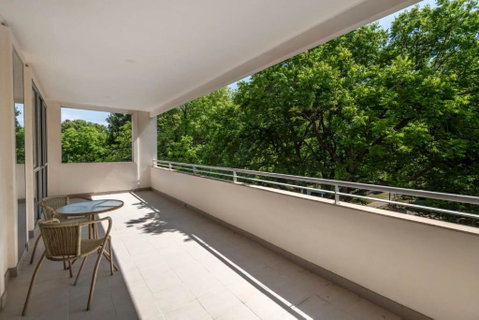 Quiet Apartment In Braddon ACT - Accommodation in Surfers Paradise 0