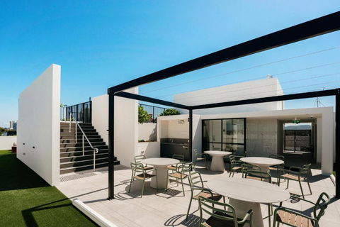 Rambla At Perry House - Accommodation in Surfers Paradise 1