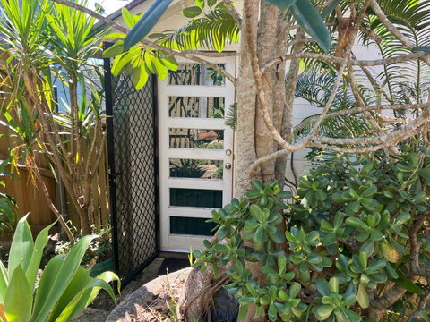 Potters Cottage - Accommodation in Surfers Paradise 2