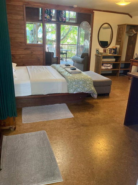 Potters Cottage - Accommodation in Surfers Paradise 1