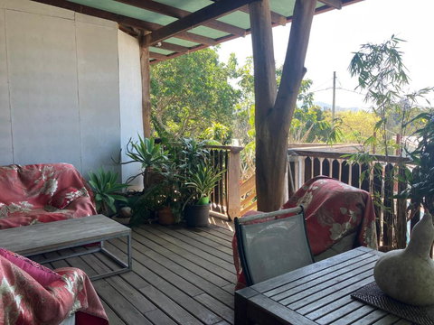 Potters Warehouse - Accommodation in Surfers Paradise 1