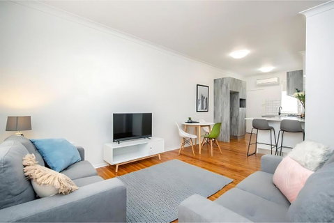 Prickly Pear Stays In Adamstown - Accommodation in Surfers Paradise 0